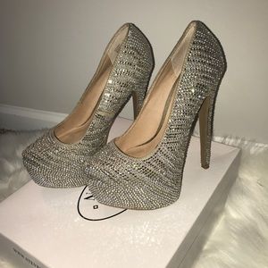 STEVE MADDEN HEELS
